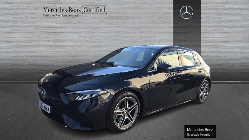 Usado Mercedes A180 136 CV (100 kW) 2025 Negro Berlina