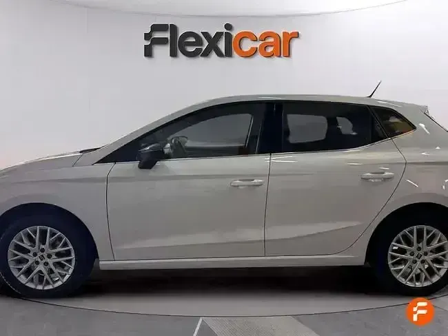 Usado Seat Ibiza XCELLENCE 115 CV (84 kW) 2024 Blanco Utilitario