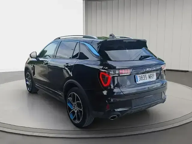 Usado Lynk & Co 01 261 CV (191 kW) 2024 Negro SUV