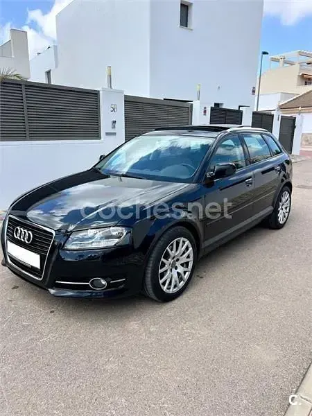 Usado Audi A3 Sportback Attraction 140 CV (102 kW) 2010 Negro Utilitario