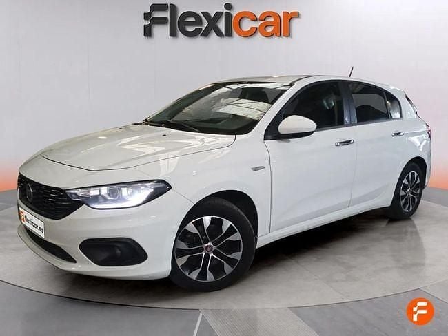 Usado Fiat Tipo Cross 95 CV (69 kW) 2021 Blanco
