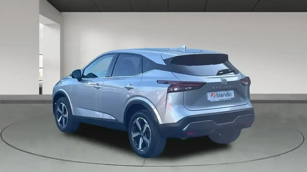 Usado Nissan Qashqai N-Connecta 140 CV (102 kW) 2024 Gris SUV