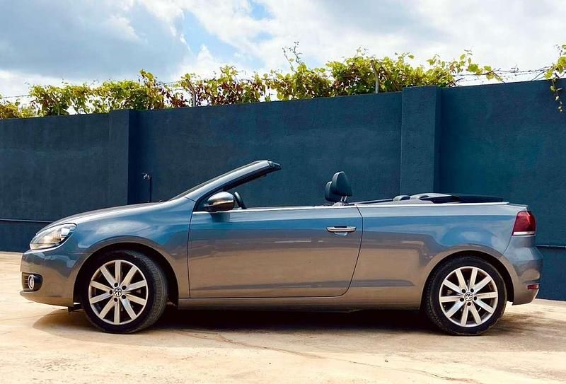 Usado VW Golf Cabriolet 116 CV (85 kW) 2015 Gris Descapotable