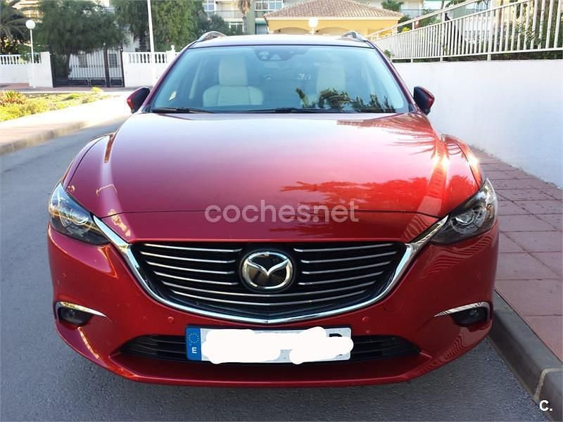 Usado Mazda 6 192 CV (141 kW) 2015 Rojo Familiar