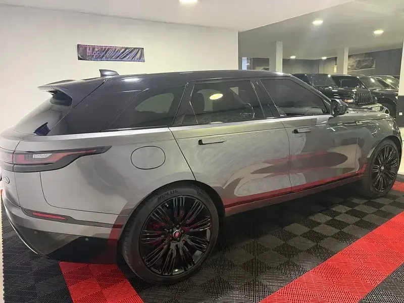 Usado Land Rover Range Rover Velar R-Dynamic 300 CV (220 kW) 2018 Gris / plata SUV