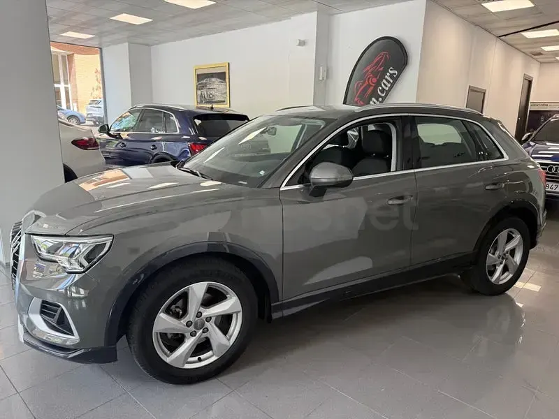 Usado Audi Q3 150 CV (110 kW) 2019 Gris / plata SUV