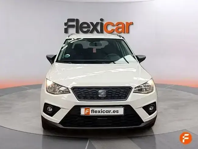Usado Seat Arona Reference 95 CV (69 kW) 2018 Blanco SUV