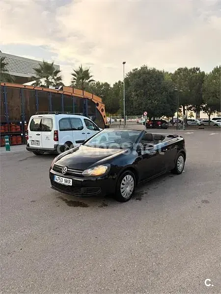 Usado VW Golf Cabriolet 105 CV (77 kW) 2012 Negro Descapotable
