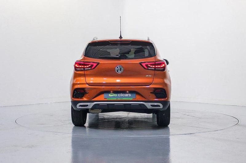 Usado MG ZS Comfort 106 CV (77 kW) 2024 SUV