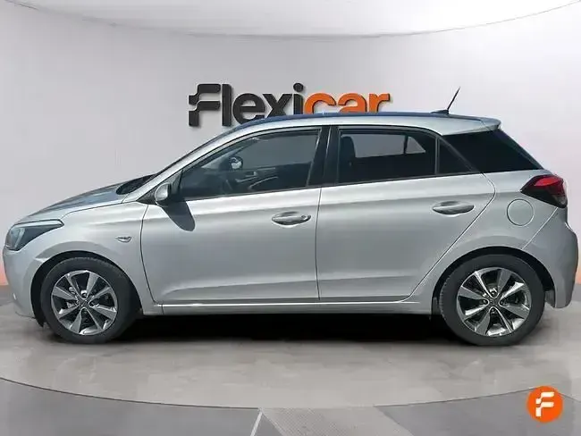 Usado Hyundai i20 100 CV (73 kW) 2017 Gris