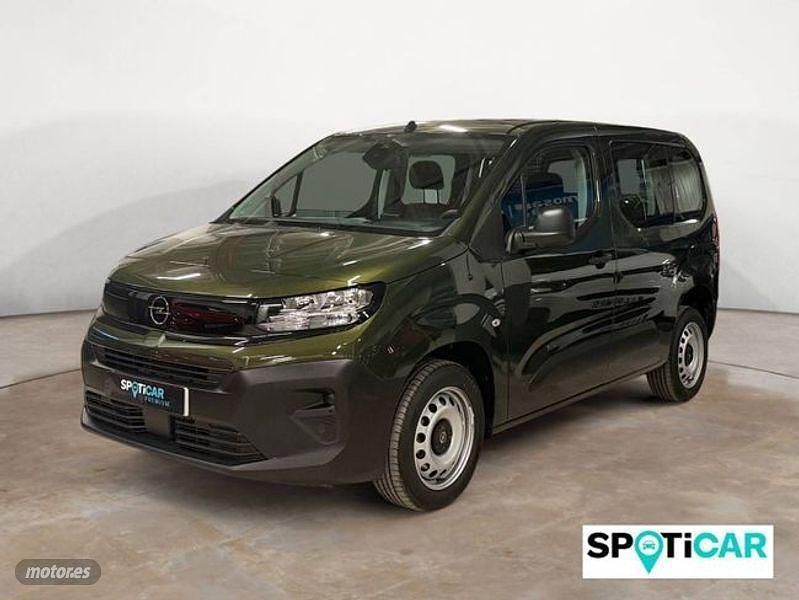Usado Opel Combo Edition 100 CV (73 kW) 2025 Verde Familiar