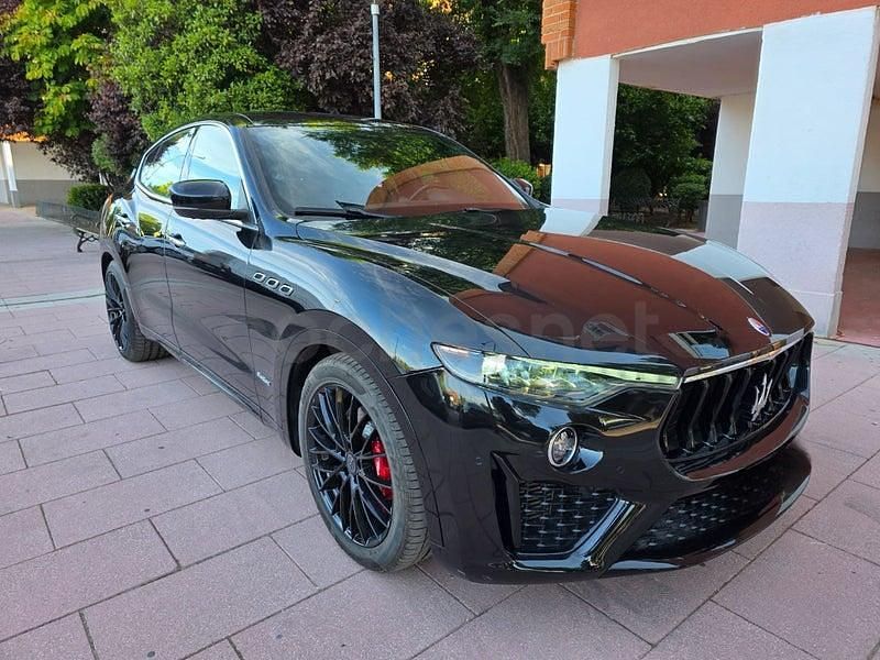 Usado Maserati Levante 350 CV (257 kW) 2021 Negro SUV