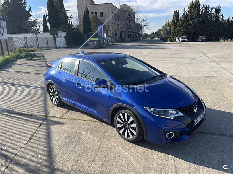 Usado Honda Civic Sport 100 CV (73 kW) 2015 Azul Berlina
