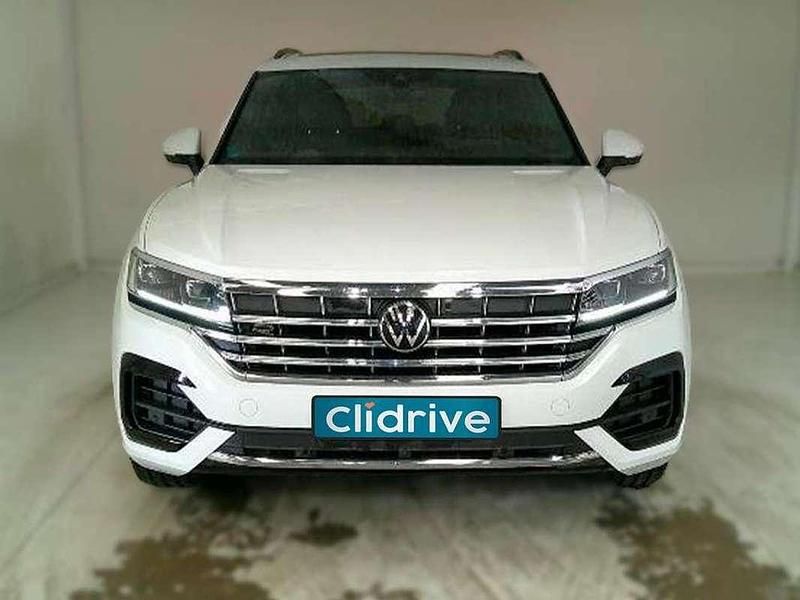 Usado VW Touareg Pure 231 CV (169 kW) 2023 Blanco SUV