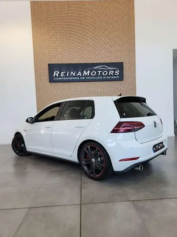 Usado VW Golf VIII GTI 245 CV (180 kW) 2020 Blanco Utilitario