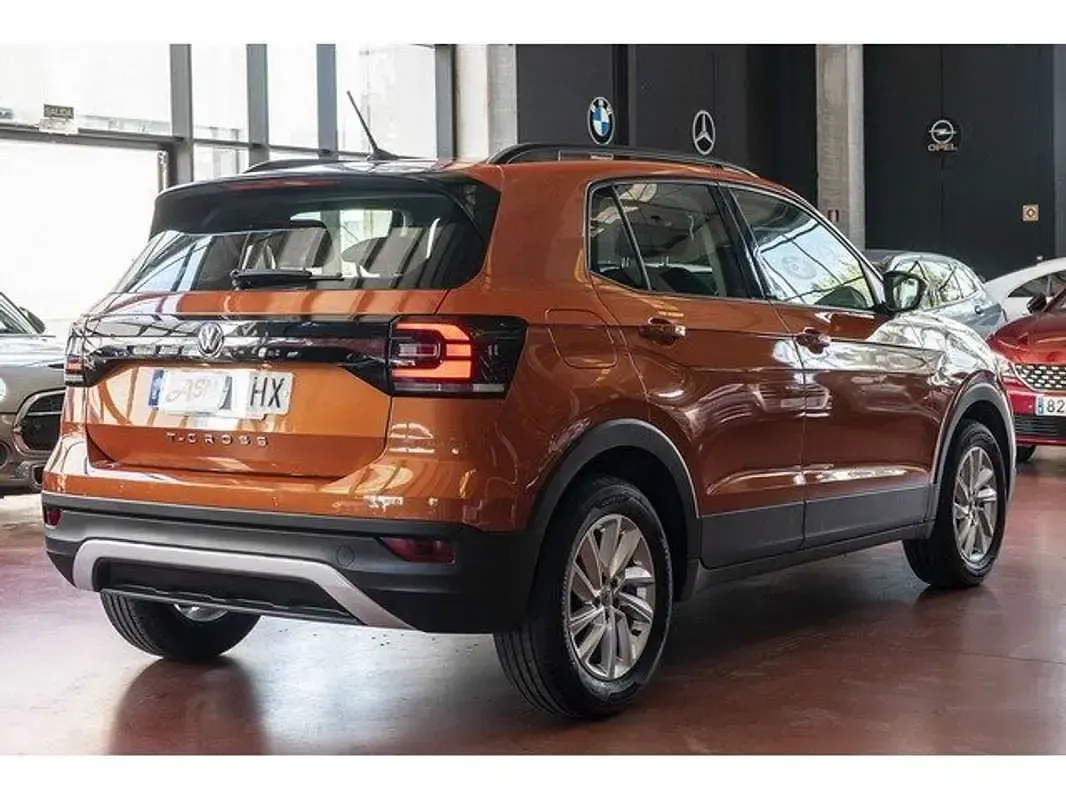 Usado VW T-Cross Advance 95 CV (69 kW) 2020 Naranja SUV