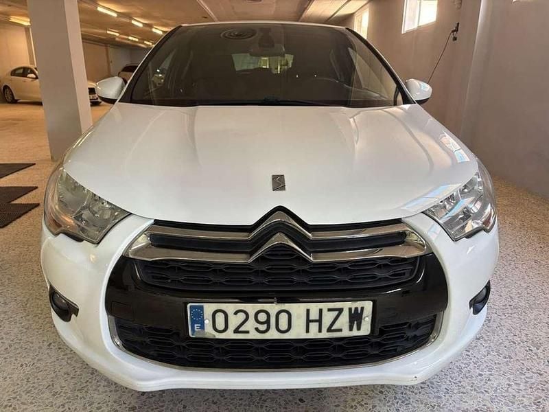 Usado Citroën DS4 113 CV (83 kW) 2014 Blanco Utilitario
