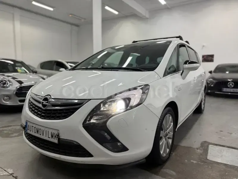Usado Opel Zafira Tourer Excellence 140 CV (102 kW) 2016 Blanco Monovolumen