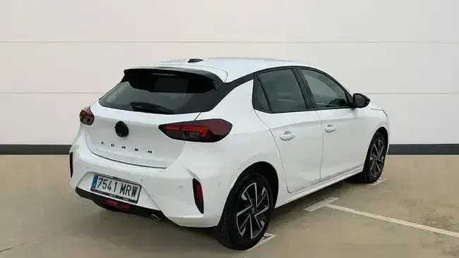 Usado Opel Corsa 100 CV (73 kW) 2024 Blanco Utilitario