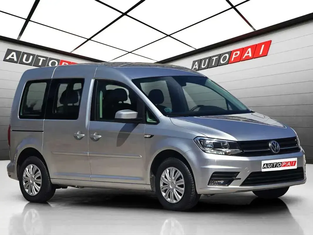 Usado VW Caddy 102 CV (75 kW) 2019 Plateado Monovolumen