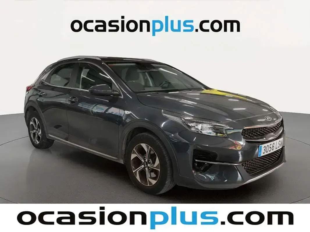 Usado Kia XCeed 120 CV (88 kW) 2021 Gris SUV