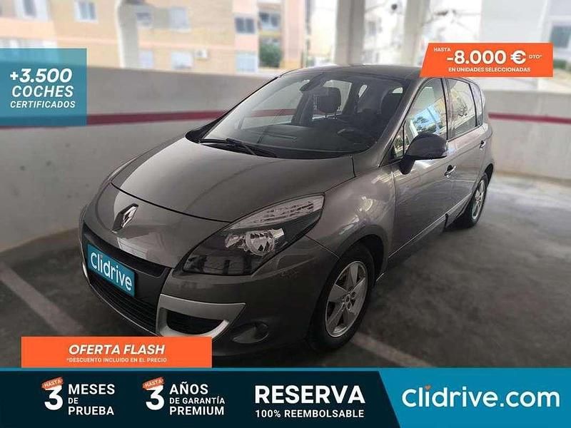 Usado Renault Mégane III Dynamique 106 CV (77 kW) 2010 Gris Utilitario