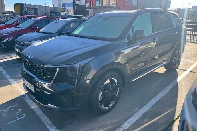 Usado Kia Sorento 252 CV (185 kW) 2025 Gris SUV