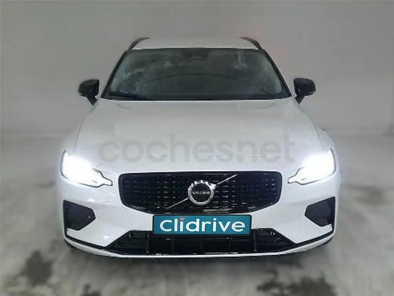 Usado Volvo V60 Core 197 CV (144 kW) 2023 Blanco Familiar