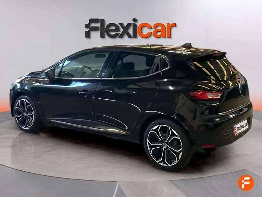 Usado Renault Clio Business 72 CV (52 kW) 2018 Negro Utilitario