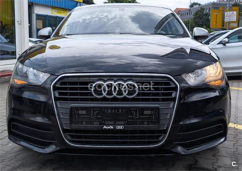 Negro Usado 2012 Audi A1 Sportback Ambition Utilitario | 7999 € (Buen precio) - Imagen 1/4
