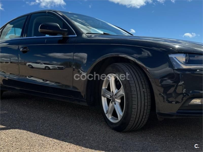 Usado Audi A4 150 CV (110 kW) 2014 Negro Berlina