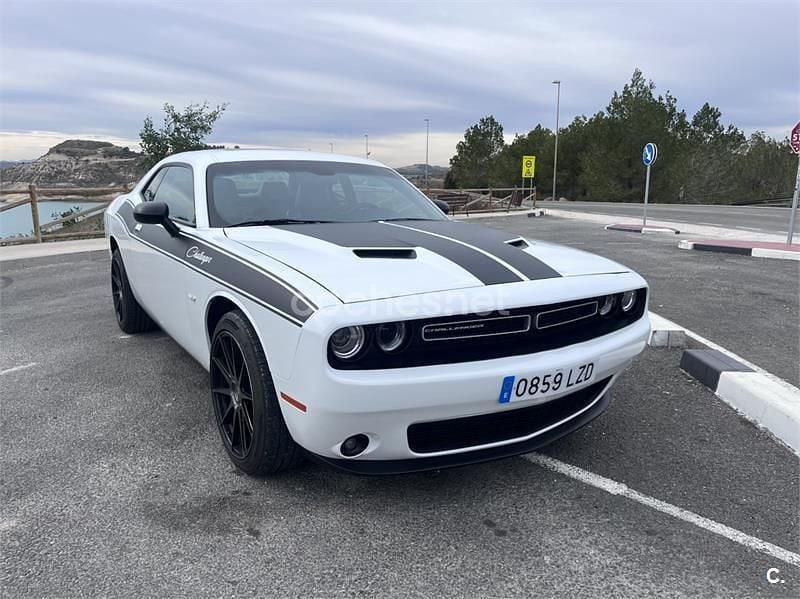 Usado Dodge Challenger SXT 303 CV (222 kW) 2023 Blanco Coupe