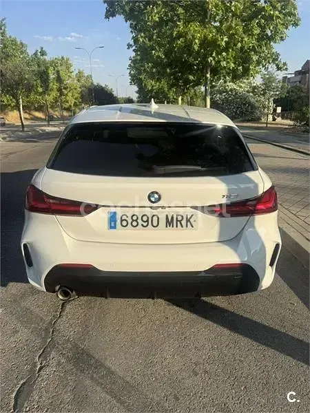 Usado BMW 118 136 CV (100 kW) 2024 Blanco Berlina