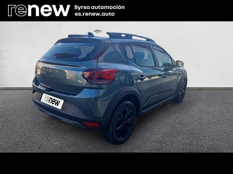 Usado Dacia Sandero Extreme 100 CV (73 kW) 2025 Verde Berlina