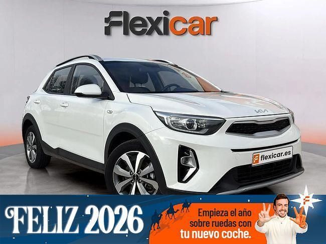 Blanco Usado 2023 Kia Stonic SUV | 15.490 € (Precio justo) - Imagen 1/4