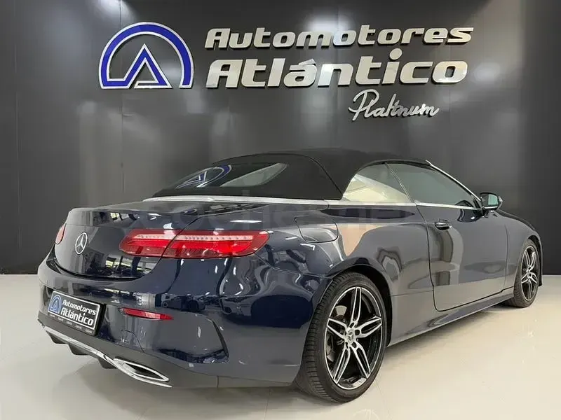 Usado Mercedes E220 194 CV (142 kW) 2019 Azul Descapotable
