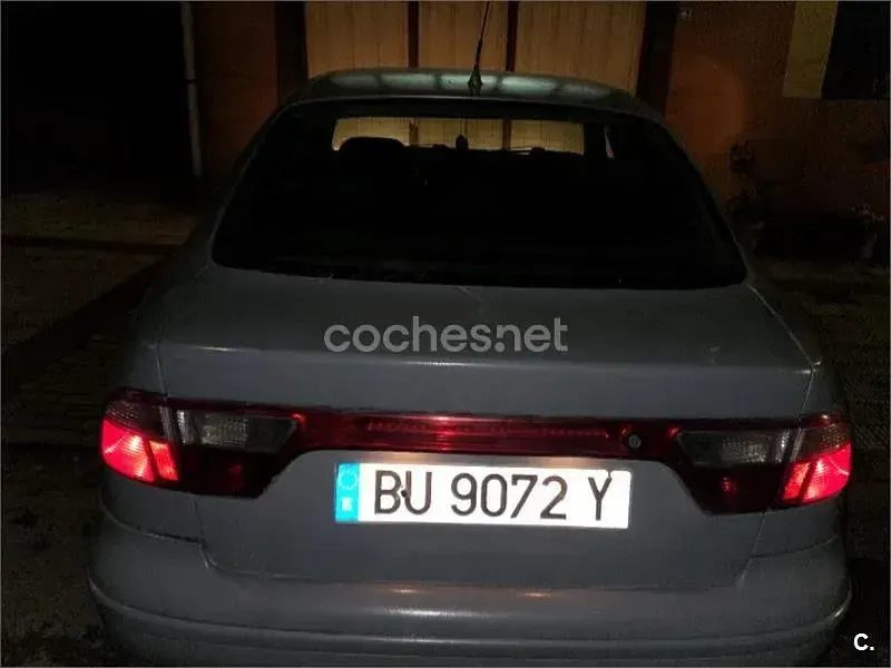 Usado Seat Toledo Stella 110 CV (80 kW) 1999 Gris / plata Berlina