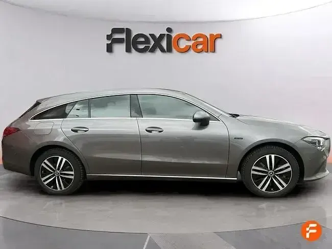 Usado Mercedes CLA250e Shooting Brake 218 CV (160 kW) 2021 Gris Familiar