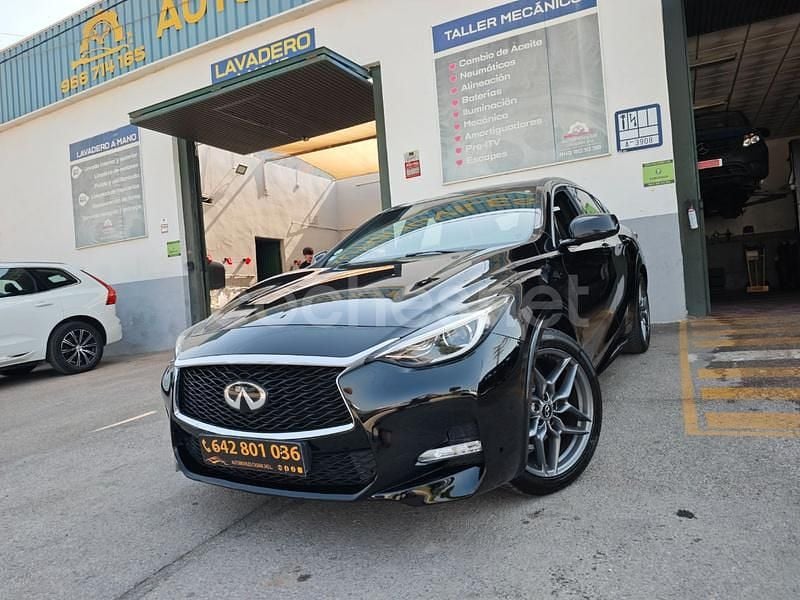 Negro Usado 2017 Infiniti Q30 Premium Berlina | 16.500 € (Un poco caro) - Imagen 1/4