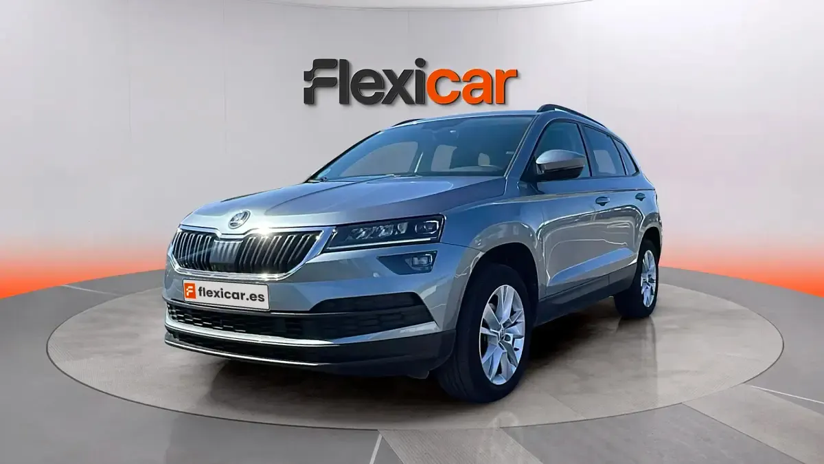 Usado Skoda Karoq Style 150 CV (110 kW) 2020 Gris SUV