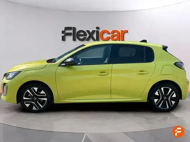 Usado Peugeot 208 Allure 100 CV (73 kW) 2025 Verde Utilitario