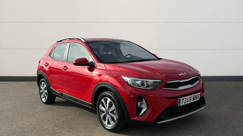 Rojo Usado 2024 Kia Stonic SUV | 18.500 € (Precio justo) - Imagen 1/4
