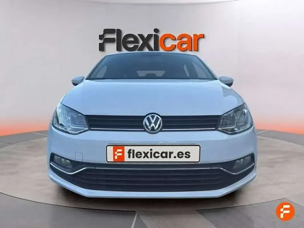 Begagnad VW Polo 90 HK (66 kW) 2017 Vit Halvkombi
