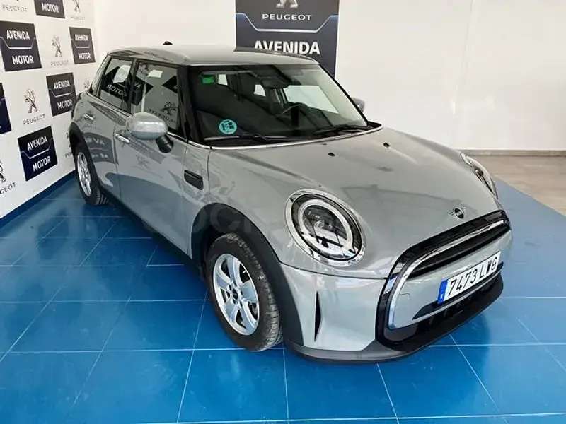 Usado Mini ONE 102 CV (75 kW) 2022 Gris / plata Utilitario
