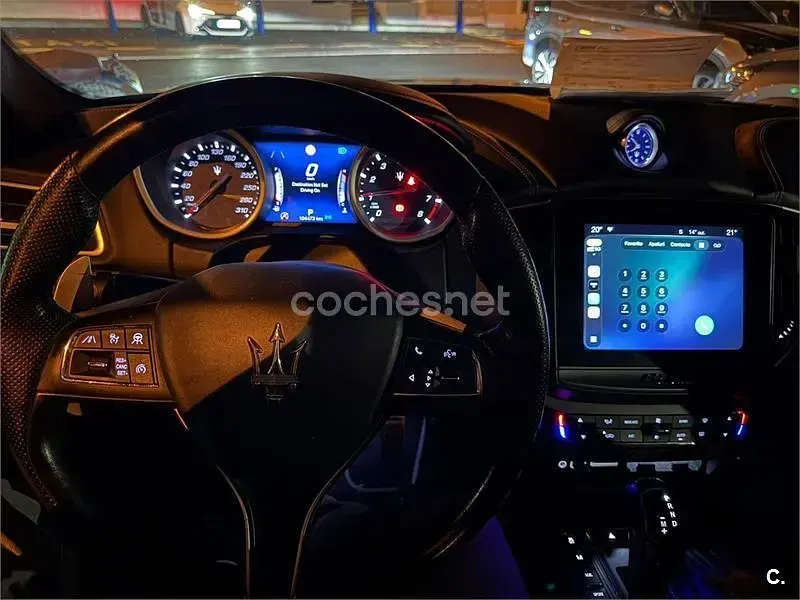 Usado Maserati Ghibli GranLusso 430 CV (316 kW) 2018 Azul Berlina