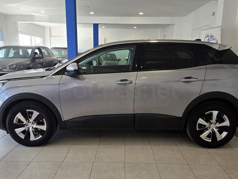Usado Peugeot 3008 GT-line 120 CV (88 kW) 2018 Gris / plata SUV