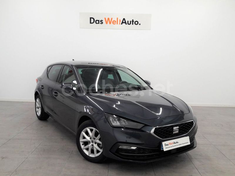 Gris / plata Usado 2024 Seat Leon Style Berlina | 19.100 € (Buen precio) - Imagen 1/4