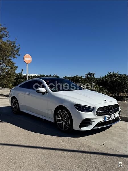 Usado Mercedes E220 194 CV (142 kW) 2021 Blanco Coupe