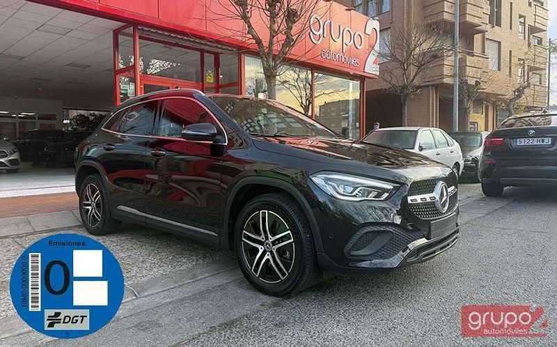 Negro Usado 2021 Mercedes GLA250 SUV | 31.900 € (Precio justo) - Imagen 1/4