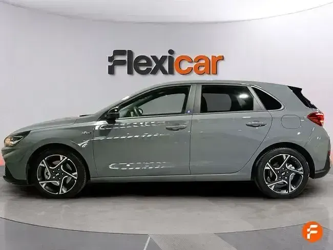 Usado Hyundai i30 N Line 120 CV (88 kW) 2023 Gris